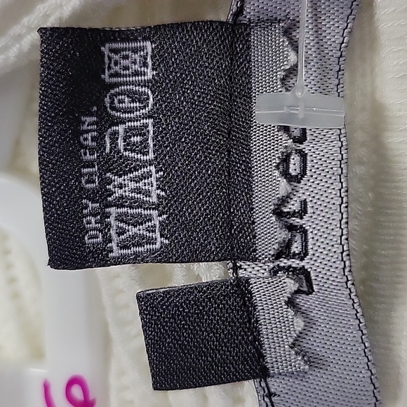 NWT Per Se by Carlisle Cowl Neck Sweater Size M - Picture 9 of 9